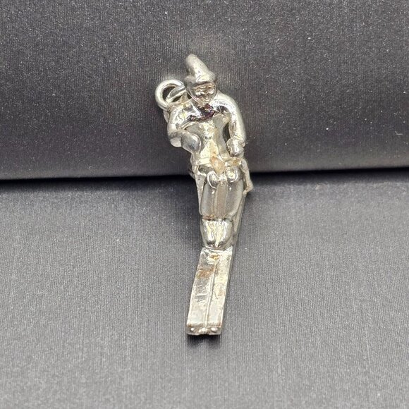 VTG Delta 14k TP White Gold 3D Downhill Skier Charm Pendant .75" 2.4g USA 1950s - Picture 3 of 8